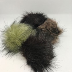 Pompon di FINTA pelliccia 
